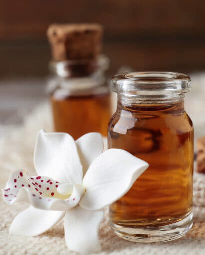 La vanilline de synthèse trouve de nombreuses applications : Industries agroalimentaires Parfumerie Cosmétique Pharmacie